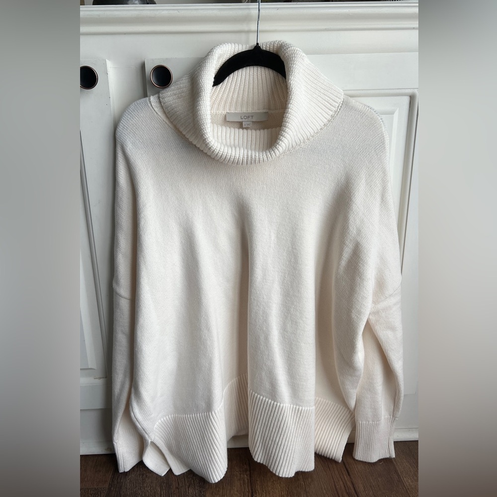 NEW LOFT Women's Oversized Ivory Cowl Neck Chunky Sweater Medium NWT